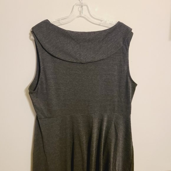 Modcloth Fervour | Women's Gray Sleeveless Dress With Cowl Neckline (Size 2X) - Picture 10 of 11